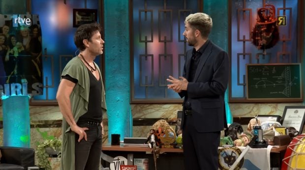 Javián y David Broncano en La Revuelta. (RTVE)