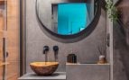 Un baño pequeño