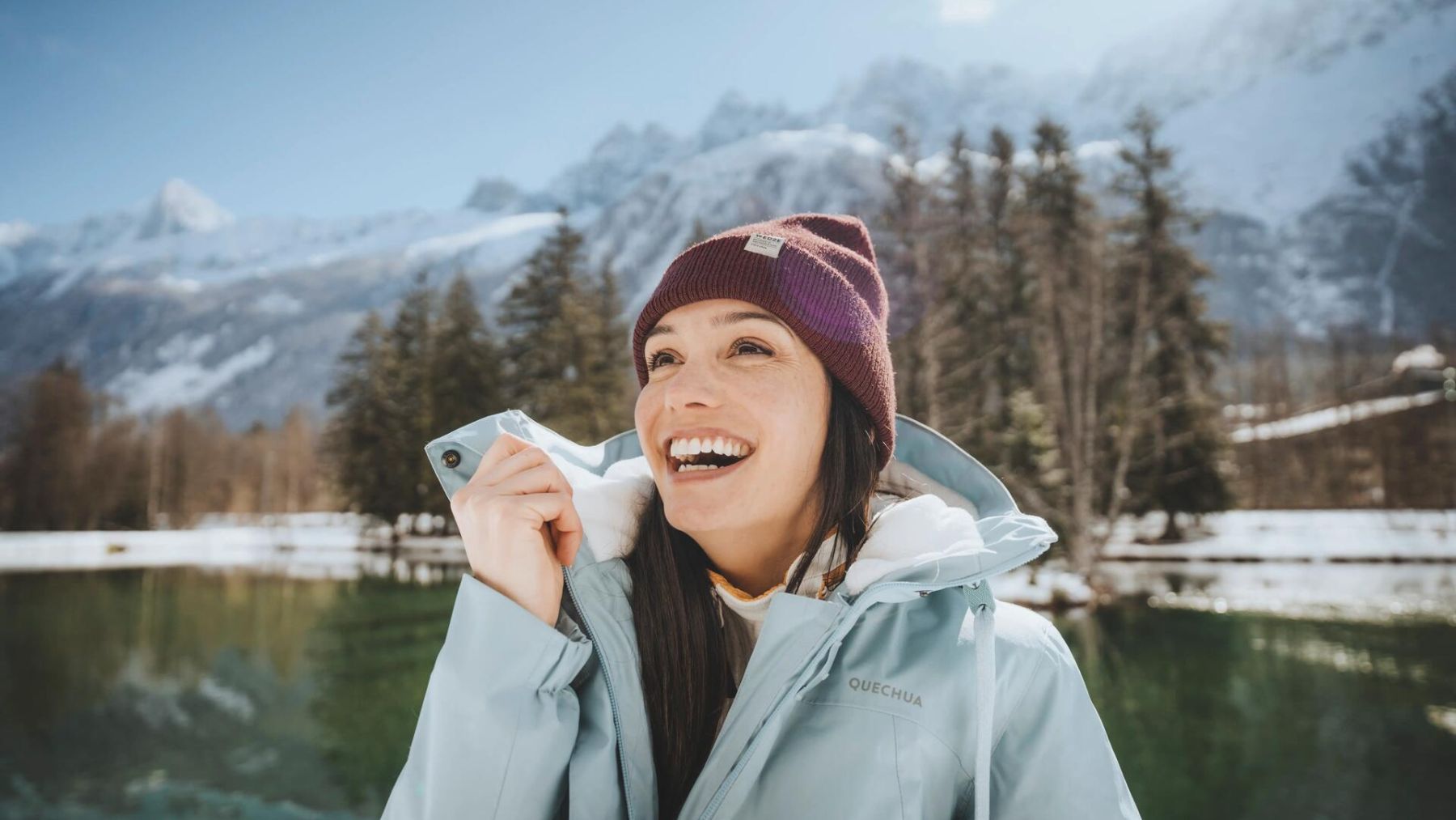 El abrigo para mujer con el que arrasa Decathlon