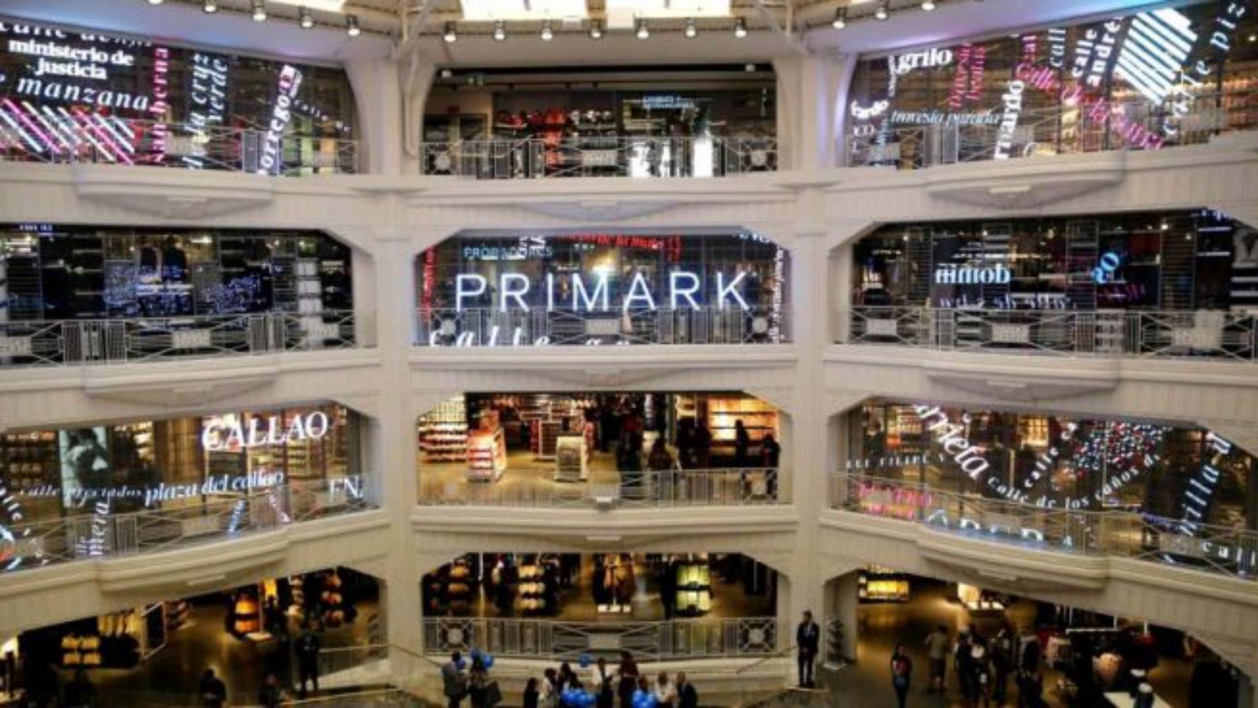 Interior del Primark de Gran Vía.