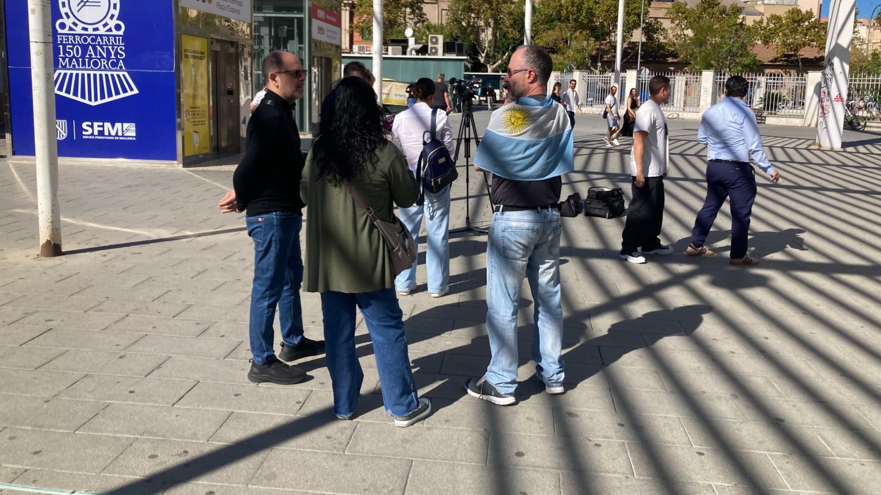 Miembros del grupo de apoyo que han acudido a la concentración en Palma.