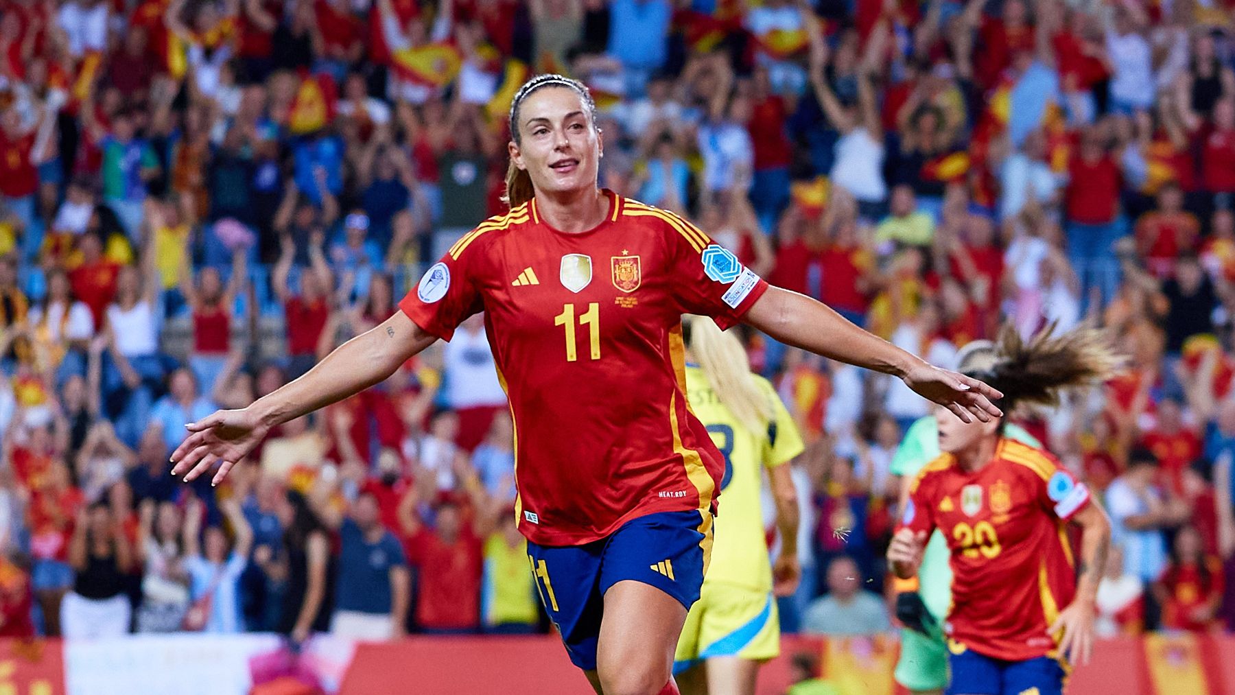 Alexia Putellas celebra uno de sus goles a Suecia. (RFEF)