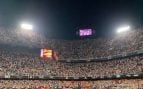El Valencia rinde un emotivo homenaje a las víctimas de la DANA ante el Villarreal