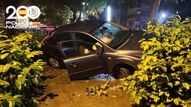 hombre estrellado plaza Miquel Dolç bolardos ex pareja agrede