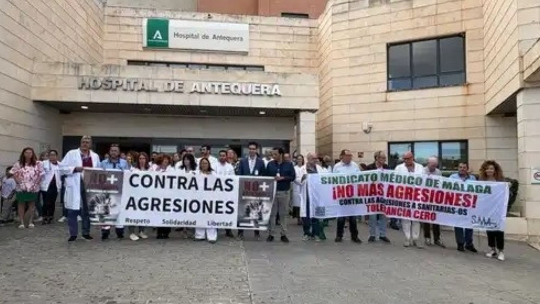 Protestas contra la agresión en Antequera.
