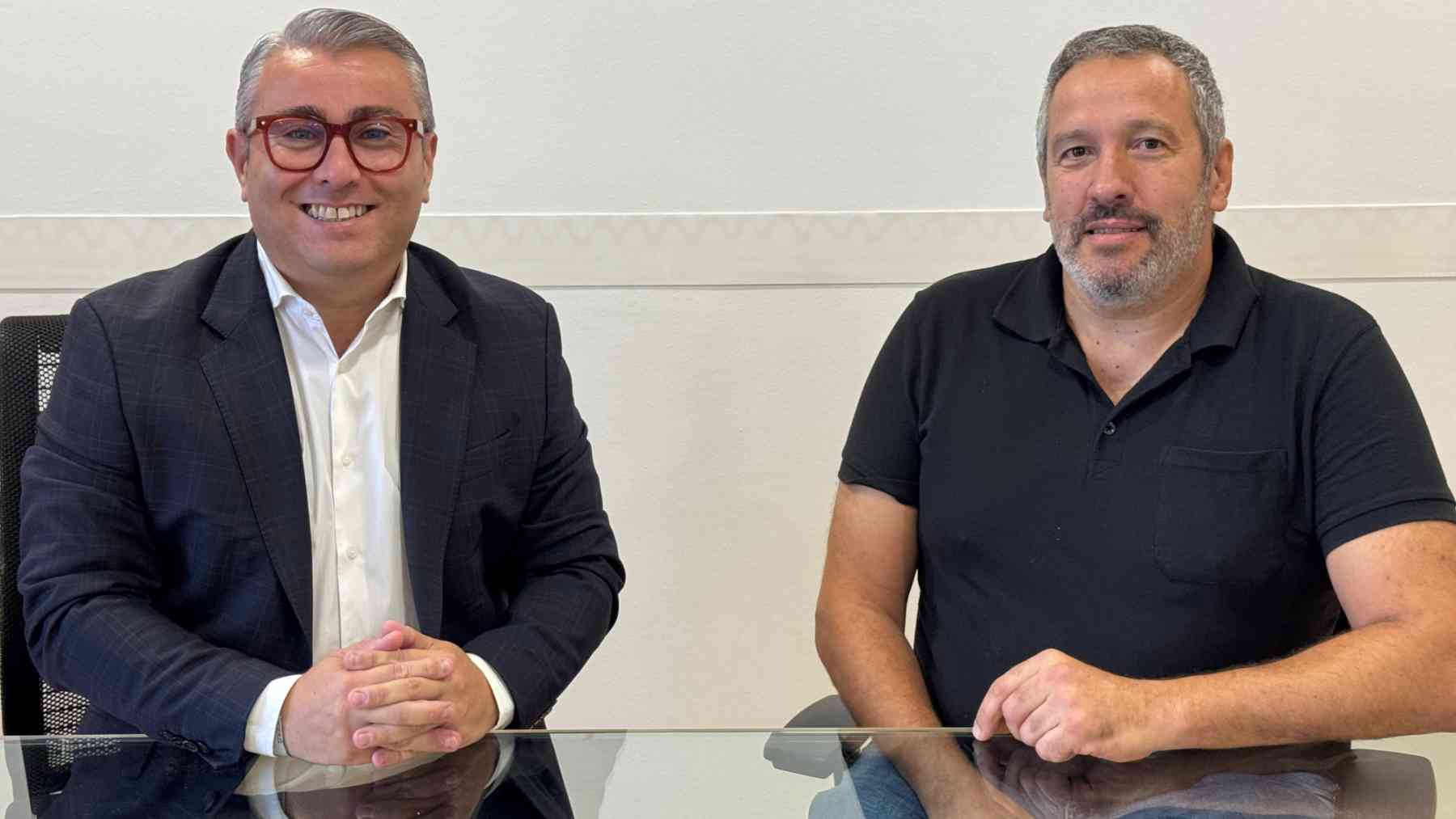 Virgilio Moreno junto a Bartomeu Bauçà Arrom, pregonero del Dijous Bo 2025.