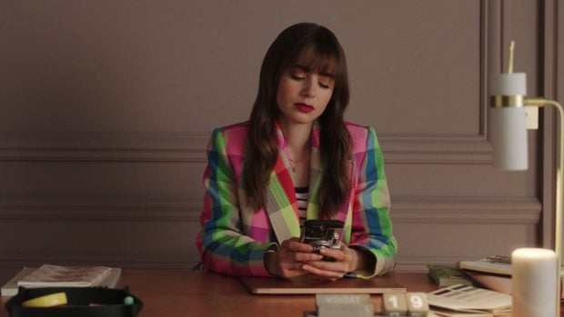 'Emily in Paris' (Netflix).