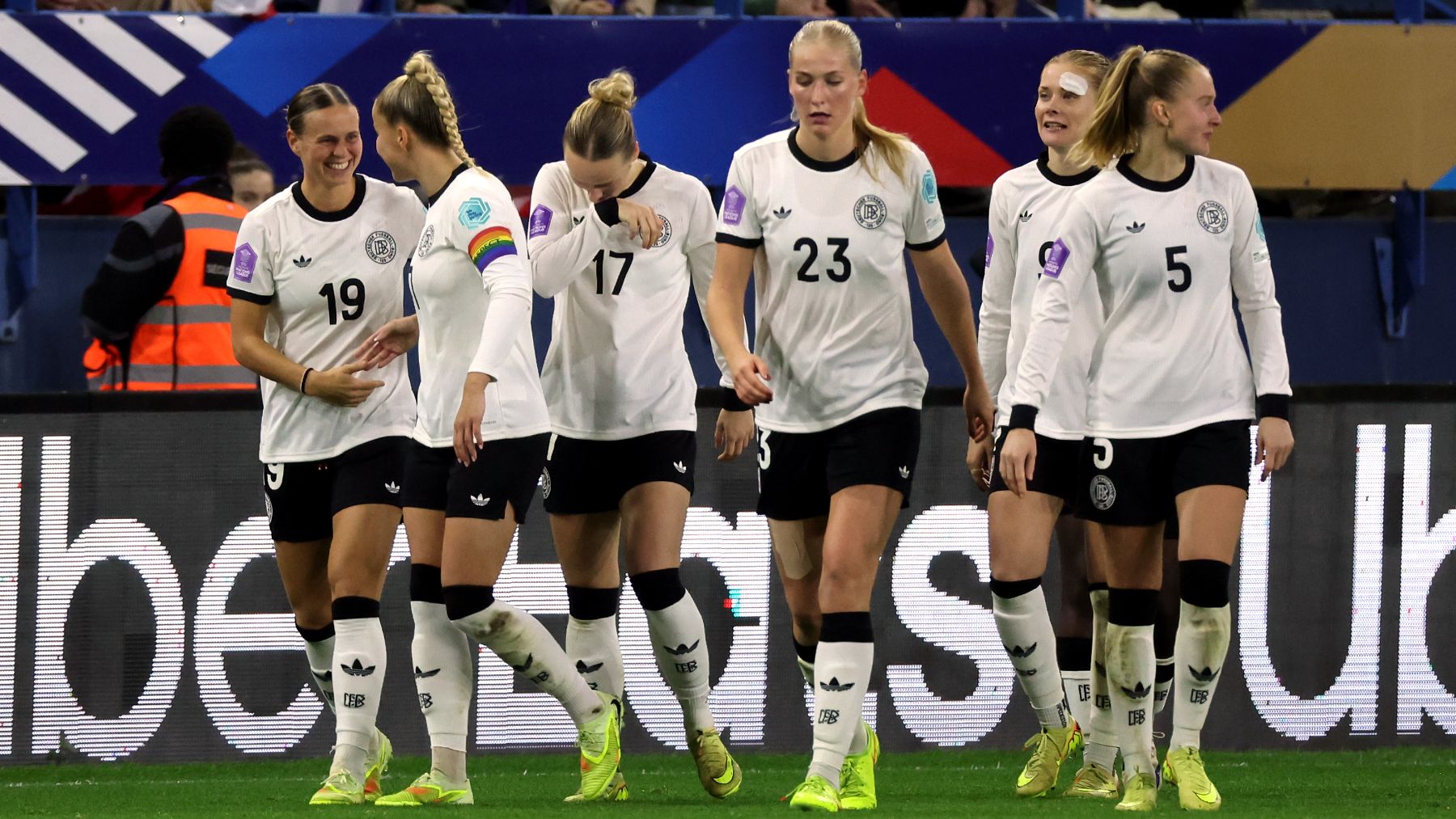 Las jugadoras de Alemania celebran un gol a Francia. (Getty)