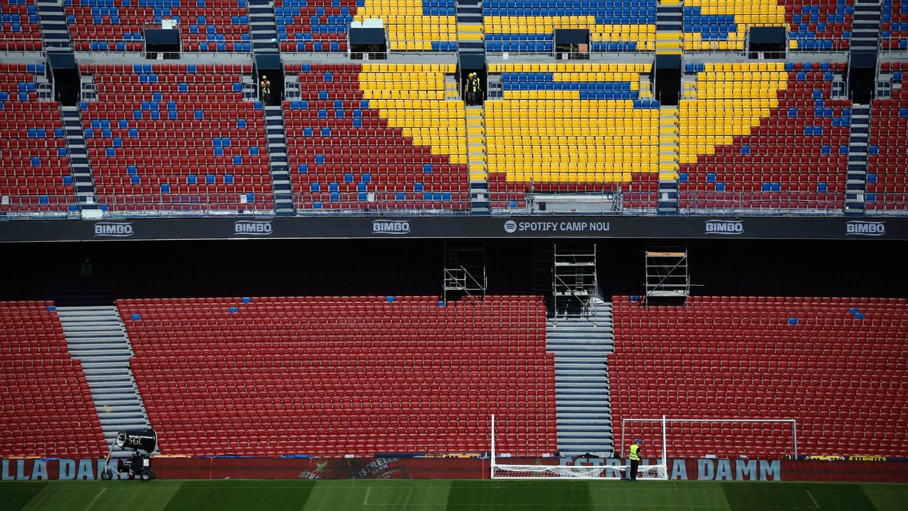 Las gradas del Camp Nou hace unas semanas. (EFE)