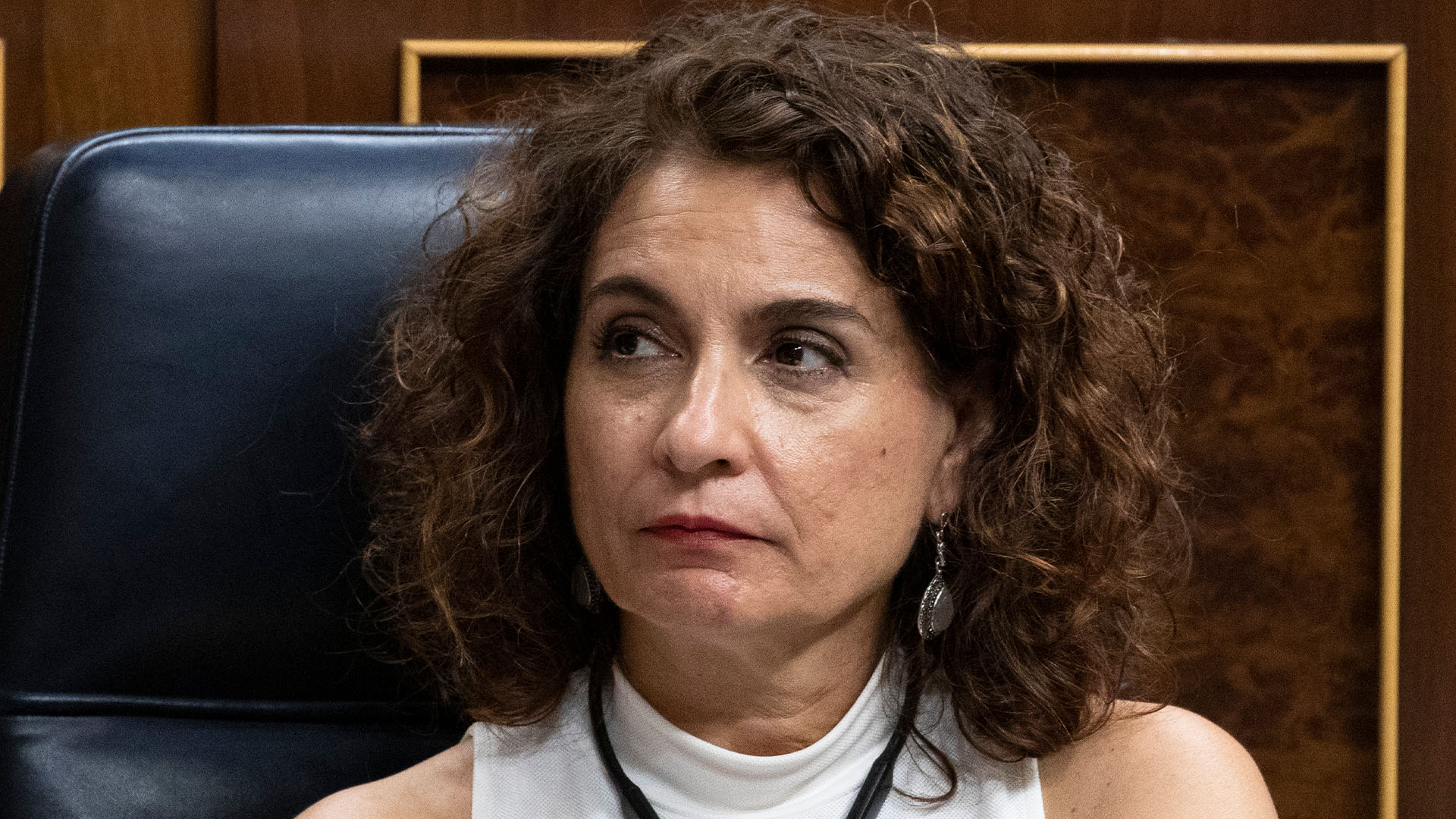 El Gobierno emitirá la misma deuda que en 2024 pese a recaudar 20.000 millones más por subir impuestos