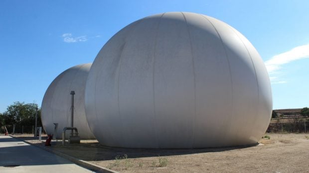 Gasómetros de La Reguera.