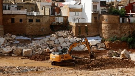 Obras en el Barranco del Poyo a su paso por Paiporta.