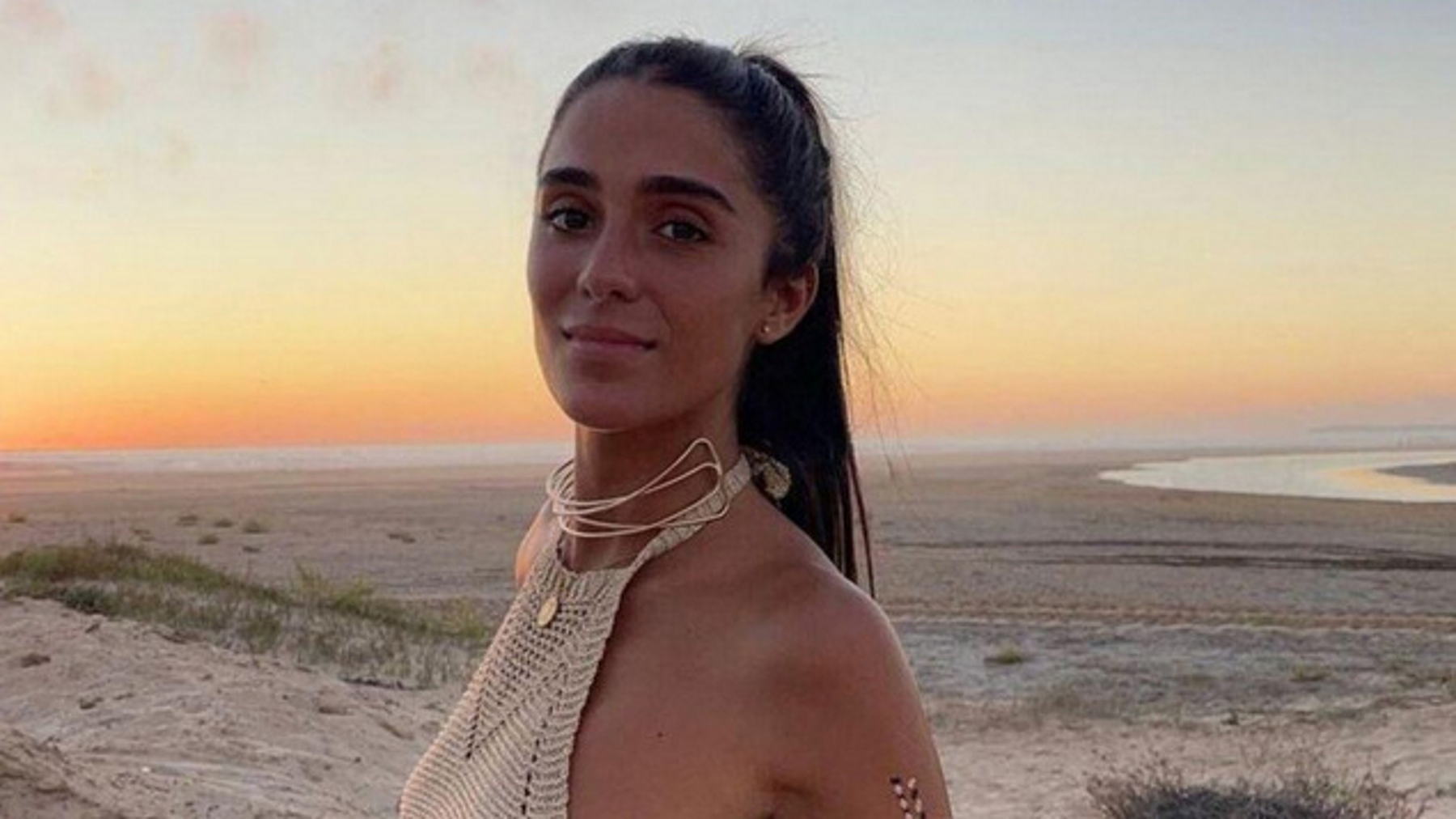 Claudia Martínez posando. (Foto: Instagram)