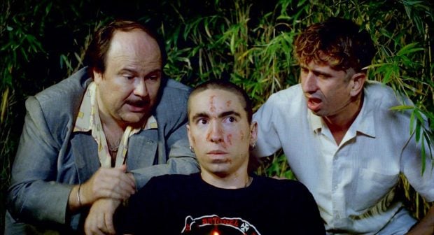 Santiago Segura, Eloi Yebra y Gabino Diego en una escena de Torrente 2, misión en Marbella (Sony Pictures).