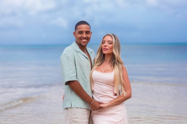 Gilbert y Claudia, pareja de La isla de las tentaciones 9. (Mediaset)