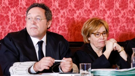 Álvaro García Ortiz y la abogada del Estado, Consuelo Castro.