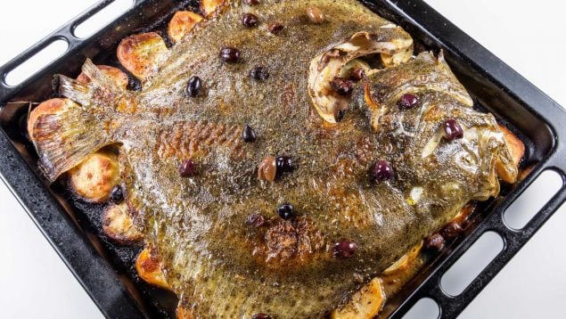 Rodaballo al horno según Karlos Arguiñano: paso a paso para un plato gourmet