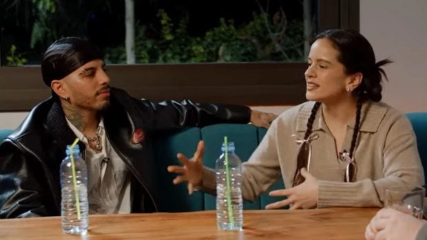 Rauw Alejandro y Rosalía en la entrevista con Ibai Llanos. (YouTube)