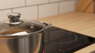 agujero de la tapadera de las ollas