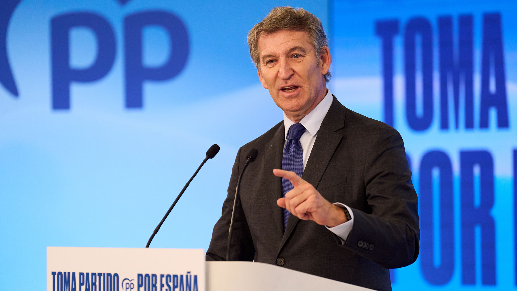 Feijóo lanza su plan de rescate a los autónomos: 100% de pensión, retrasar el IVA y más deducciones