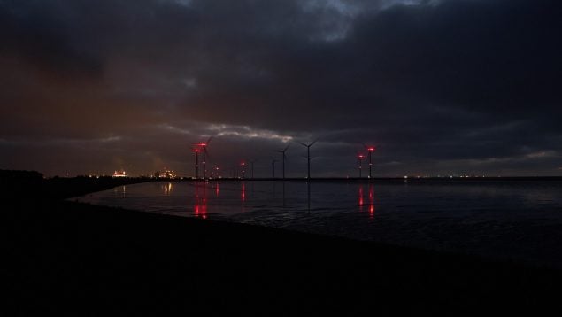 Chinos inventan un reactor que transforma CO2 en plástico biodegradable, chinos inventan reactor para limpiar el océano, descubrimiento científico, plástico biodegradable en los océanos.