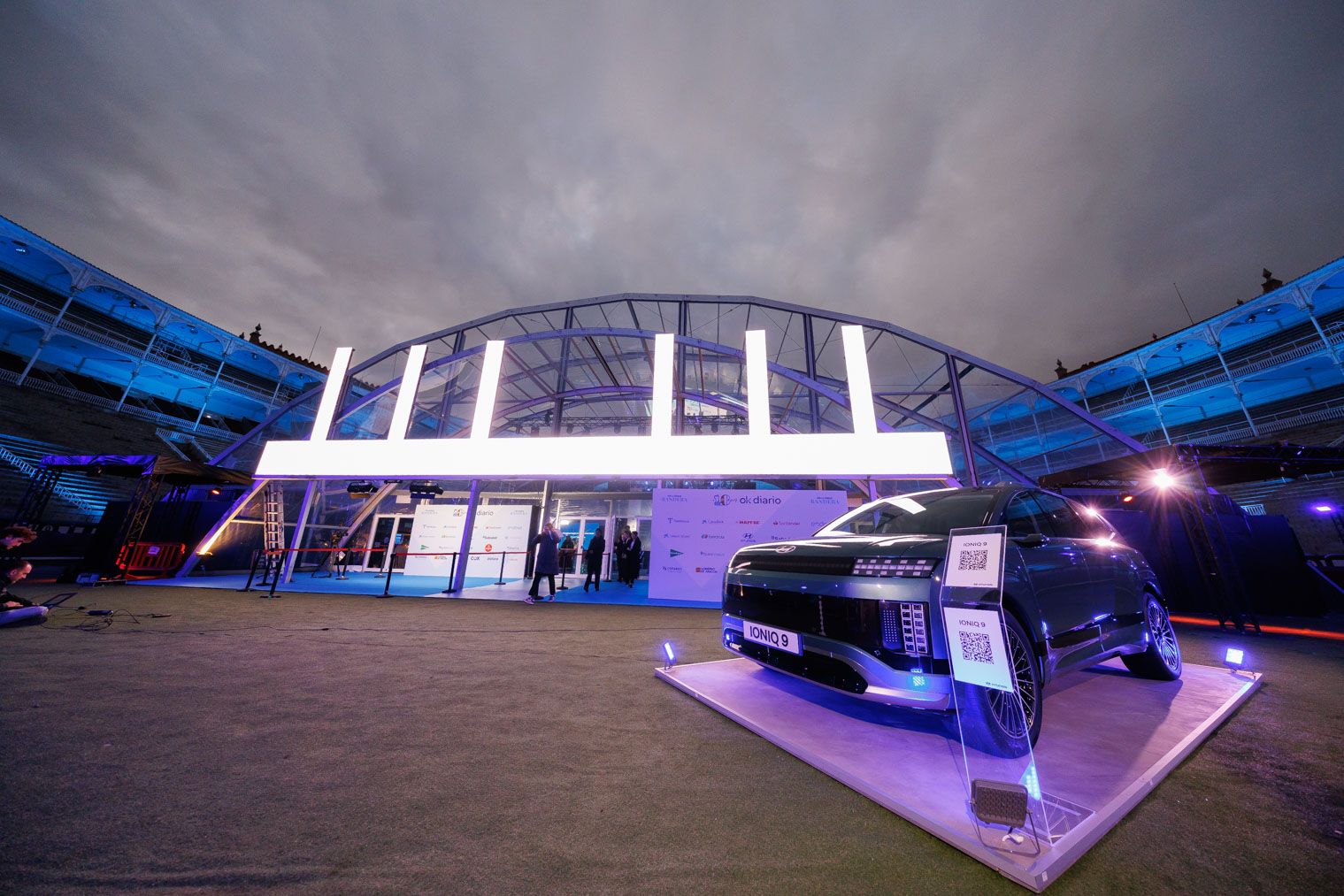 El Hyundai IONIQ 9, el coche oficial del X Aniversario de OkDiario.