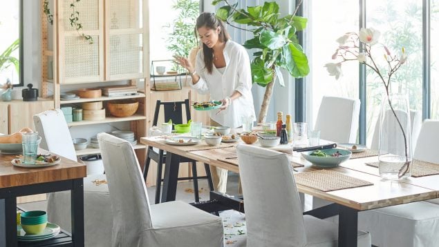 La mesa de comedor que siempre quisiste para tus cenas en familia es esta que IKEA ha rebajado 100€