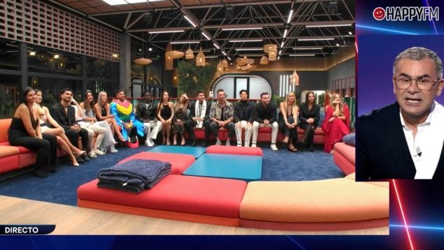 Jorge Javier Vázquez, habla con los concursantes de Gran Hermano. (Mediaset)