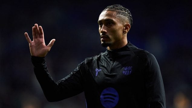 Raphinha, en un calentamiento con el Barcelona. (Getty Images)