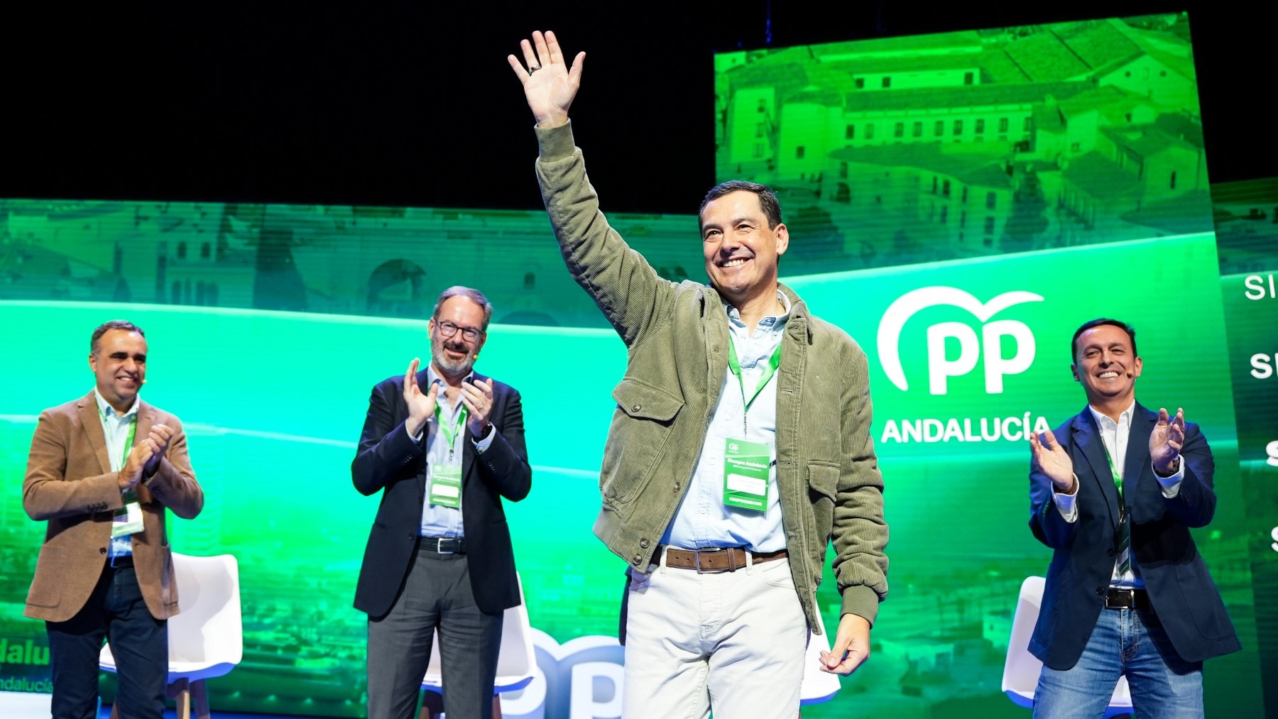 Juanma Moreno fija las prioridades ante su reelección: Jóvenes, vivienda y salarios