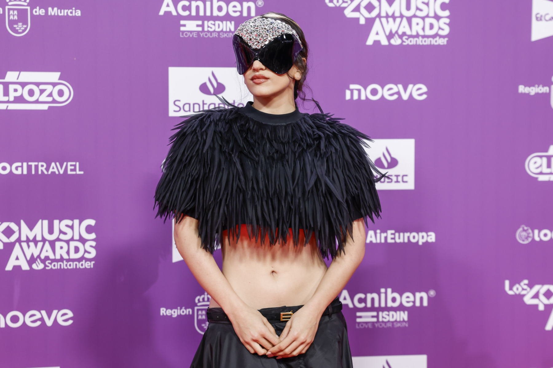 Vigas metálicas y minimalismo: así es la impresionante casa de Rosalía en pleno centro de Barcelona