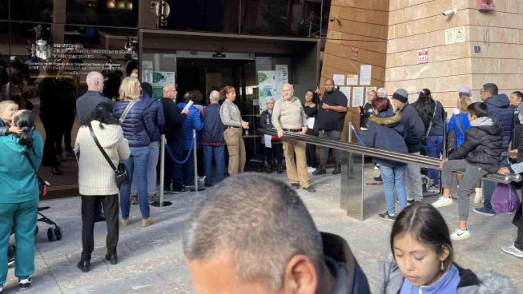Parados y mayores tardan semanas en ser atendidos por el colapso de la Seguridad Social en Mallorca