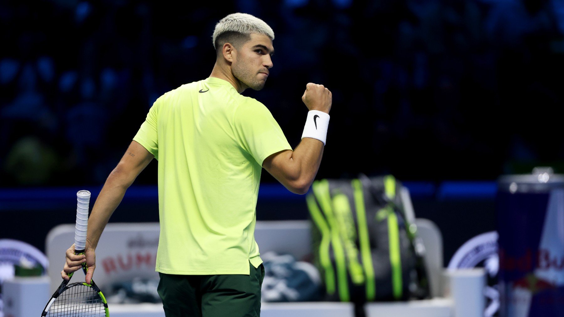 Alcaraz se eleva en Turín: recupera el número uno virtual y rompe su maldición en las ATP Finals