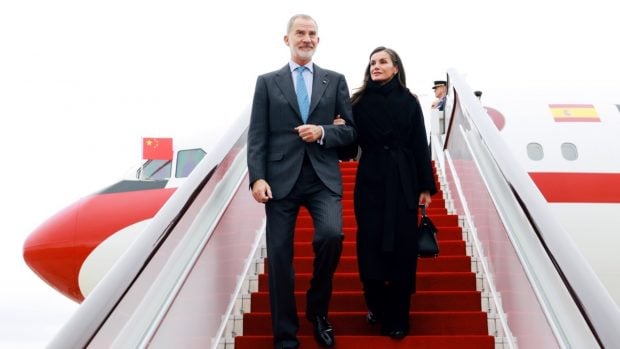 Felipe VI, Pedro Sánchez, Casa Real, China