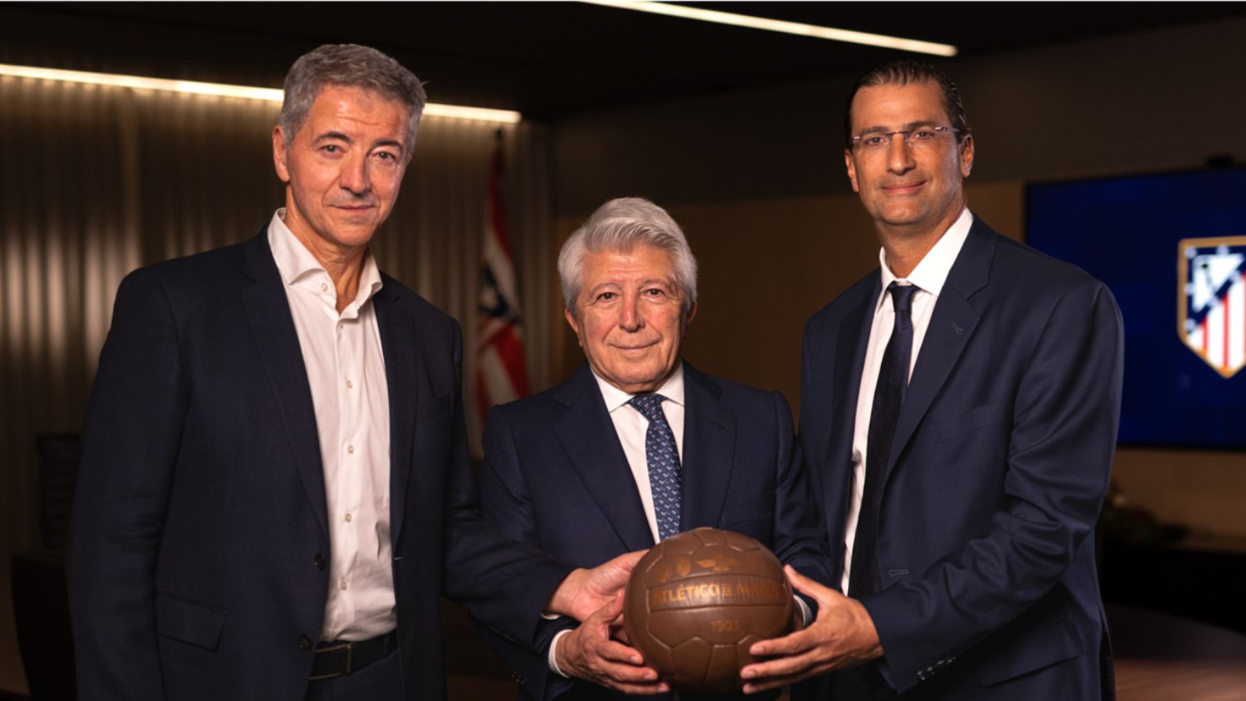 El Atlético confirma la venta del club al fondo de inversión de EEUU Apollo que adelantó OKDIARIO