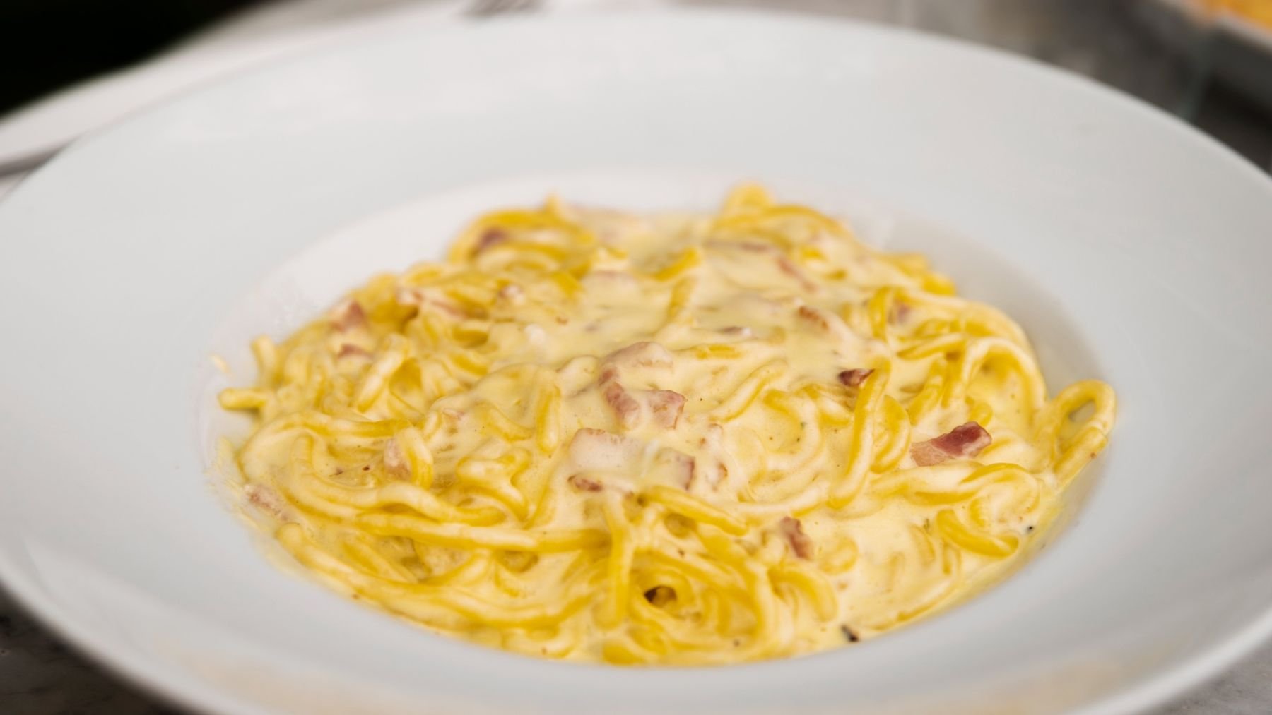 Pasta a la carbonara. Foto: Freepik