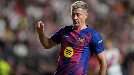 Robert Lewandowski, en un entrenamiento con el Barça. (Europa Press)