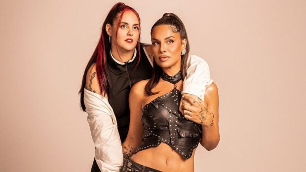 Andrea Compton y Jedet en Hasta el fin del mundo. (RTVE)