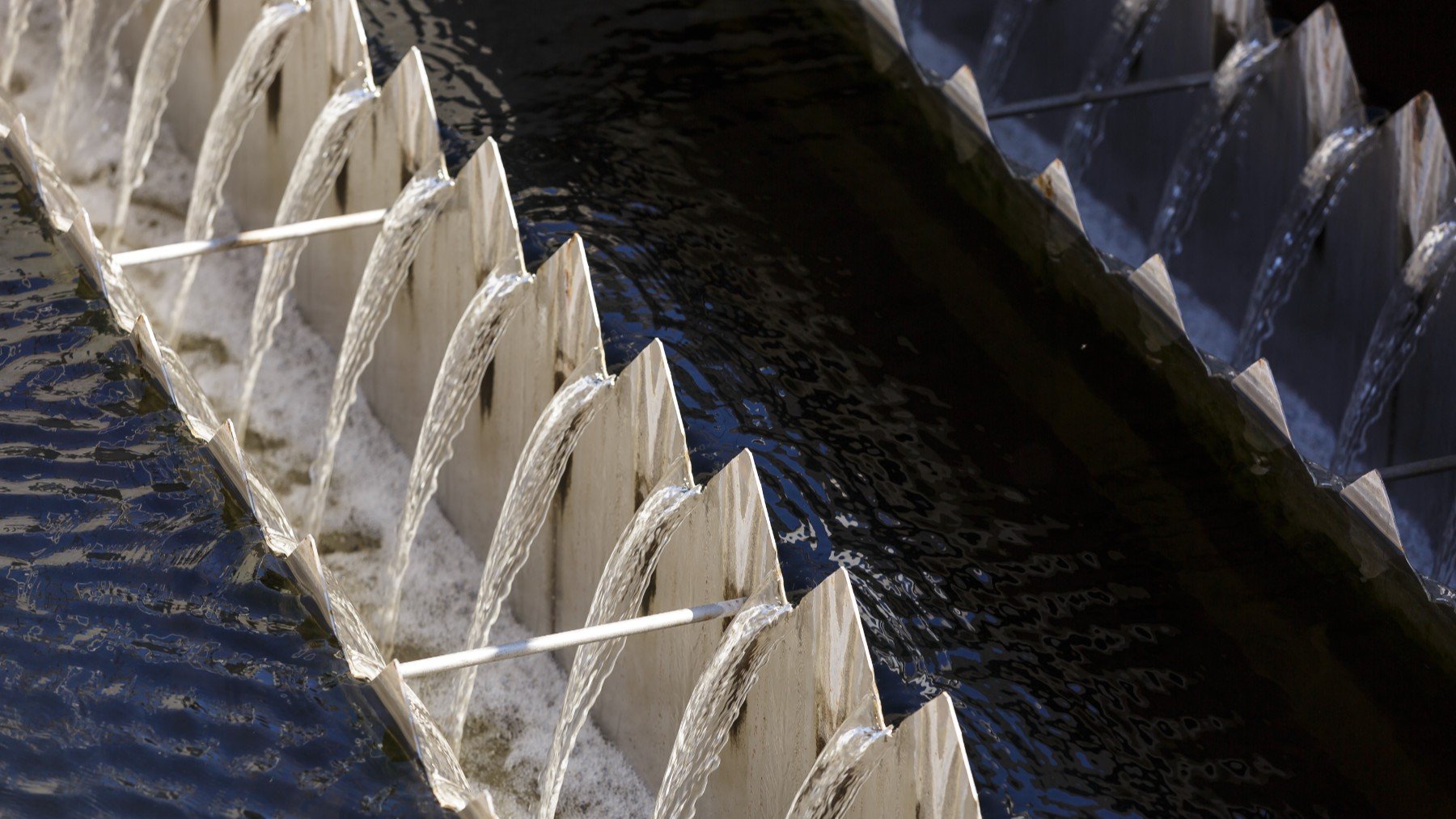 Tratamiento avanzado para la regeneración de las aguas residuales. @ Cortesía