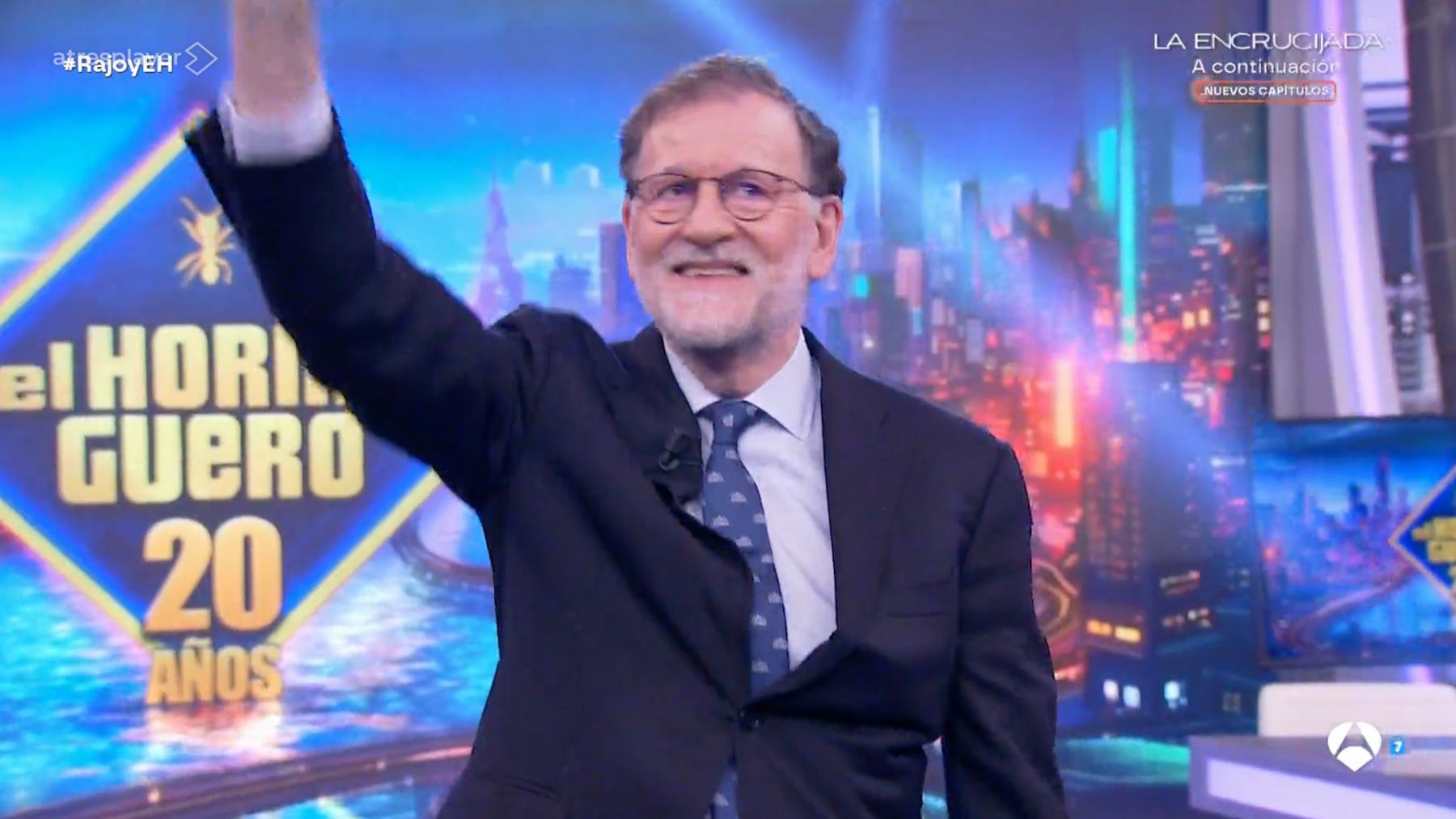 Ni Feijóo ni Aznar: Rajoy se deja llevar con estos políticos del PSOE para una fiesta y un atraco