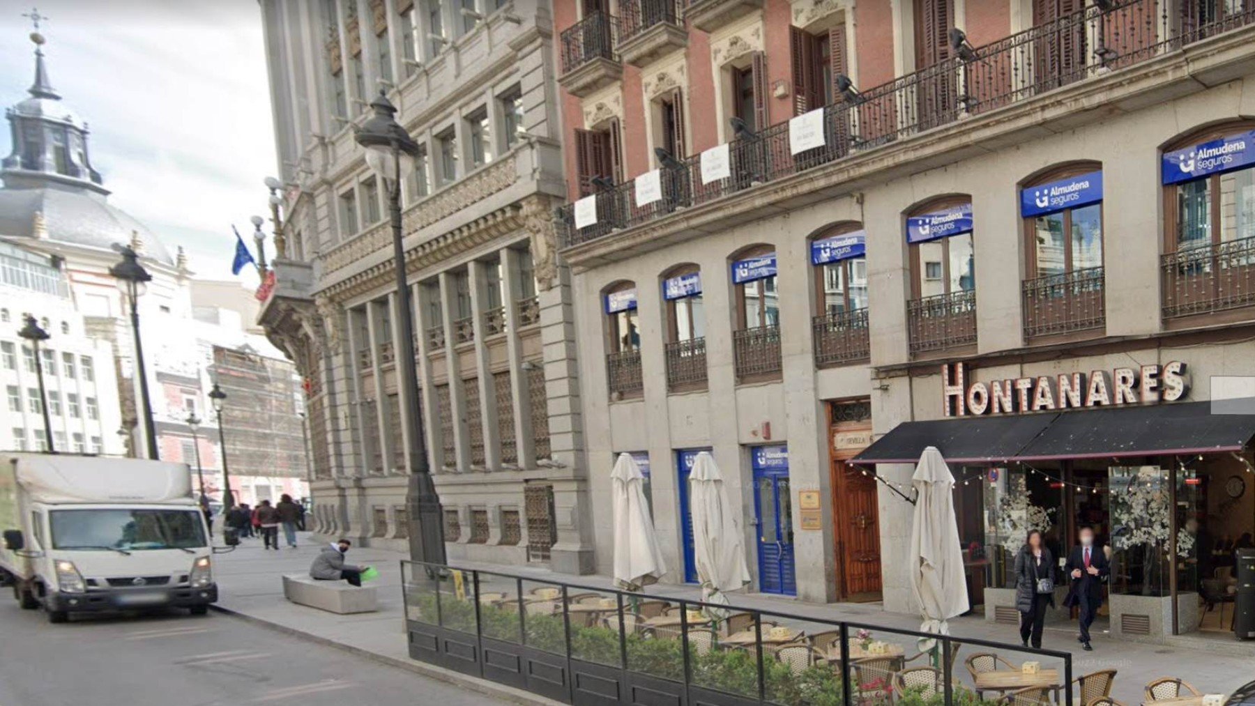 Hontanares en la calle Sevilla de Madrid