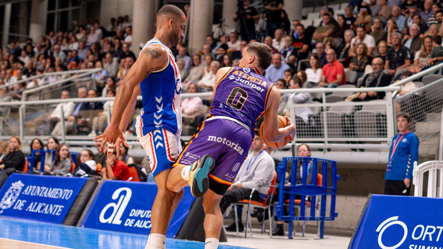 109-73.Dura derrota del Palmer Basket ante un perfecto Alicante