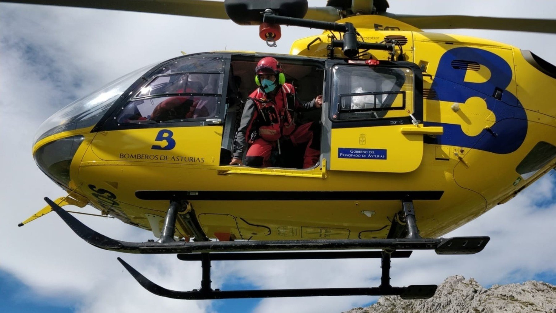 Muere un montañero de 45 años al despeñarse 400 metros en la sierra de Gradura (Asturias)