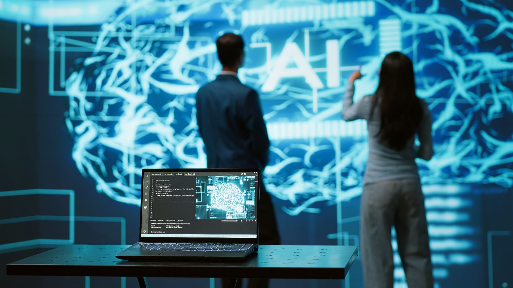 Ni albañiles ni profesores: el único trabajo que nunca desaparecerá por la IA, según Jeff Bezos