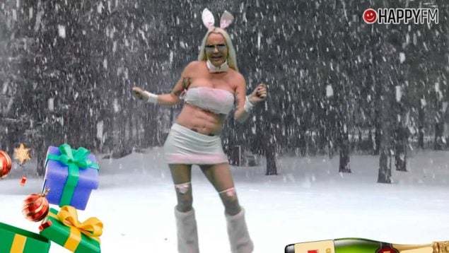 Leticia Sabater en el videoclip de su canción 'La conejita de Papá Noel' (YouTube).