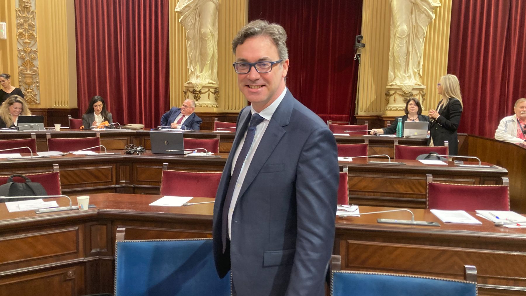 Antoni Costa es el vicepresidente primero del Parlament.