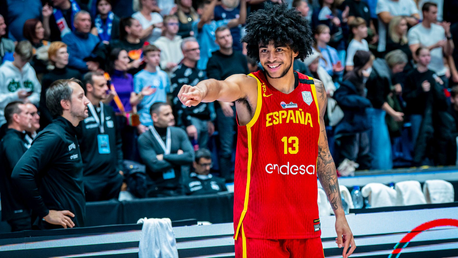 Chus Mateo se lleva a Izan Almansa en su revolucionaria primera lista de España de baloncesto