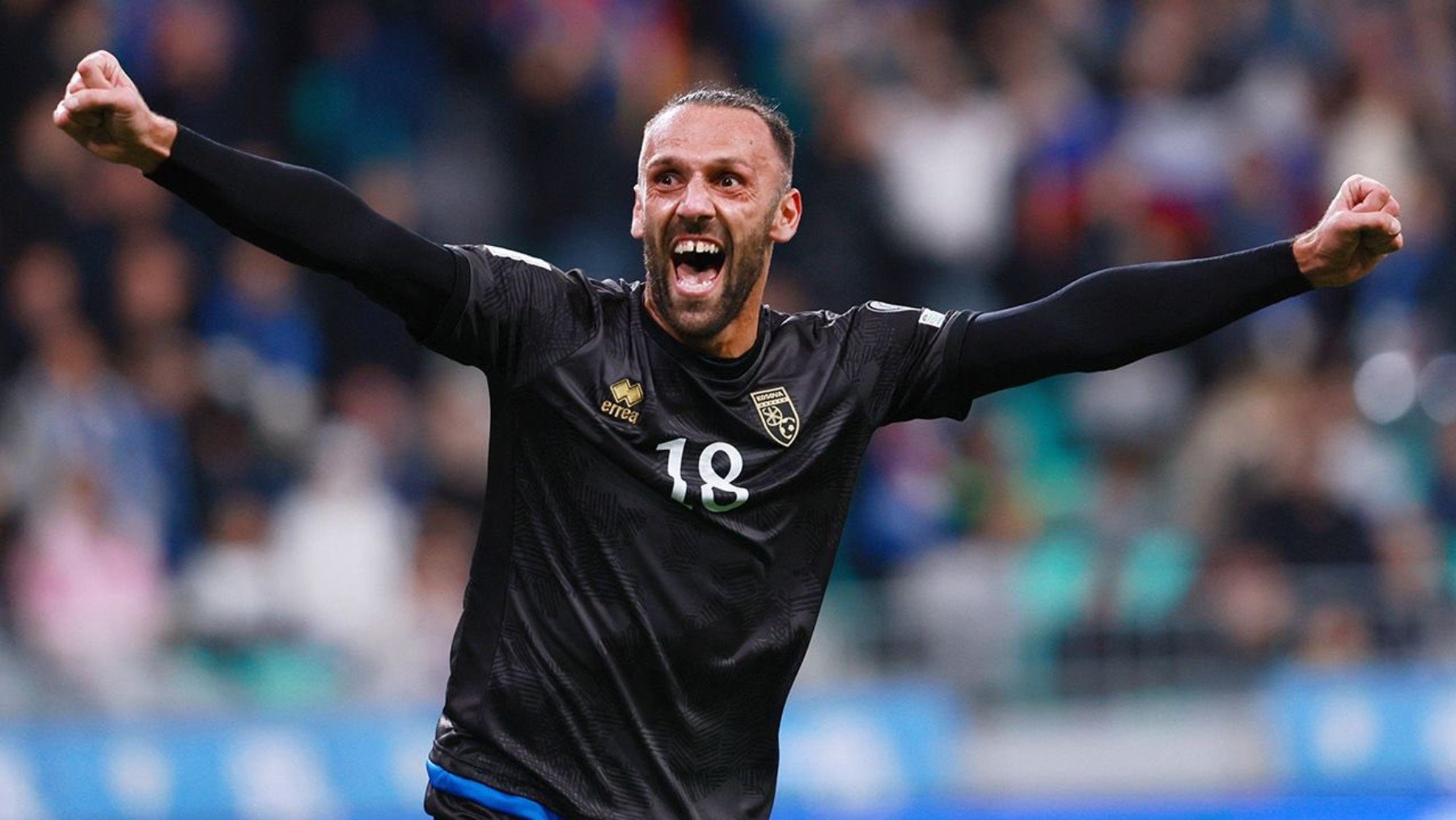 Muriqi celebra la victoria de Kosovo en Eslovenia.