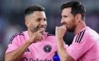 Jordi Alba y Leo Messi celebrando un gol con el Inter de Miami. (Getty Images)