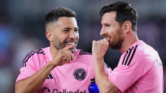 Jordi Alba y Leo Messi celebrando un gol con el Inter de Miami. (Getty Images)